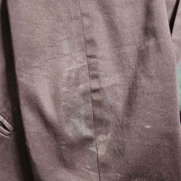 Elegant suit - Picture 7 of 15